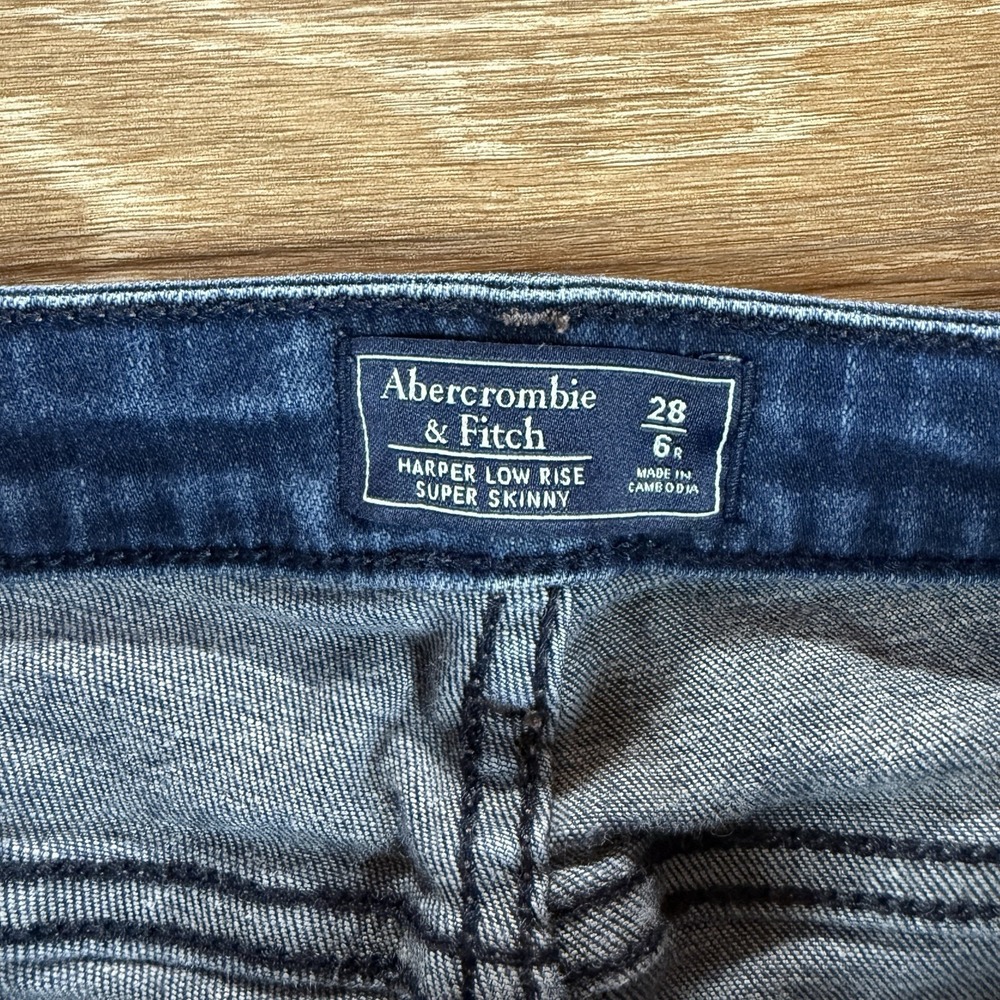 Abercrombie & Fitch Harper Low Rise Super Skinny Jeans Women's 28R 28x26 Dark - Picture 4 of 13
